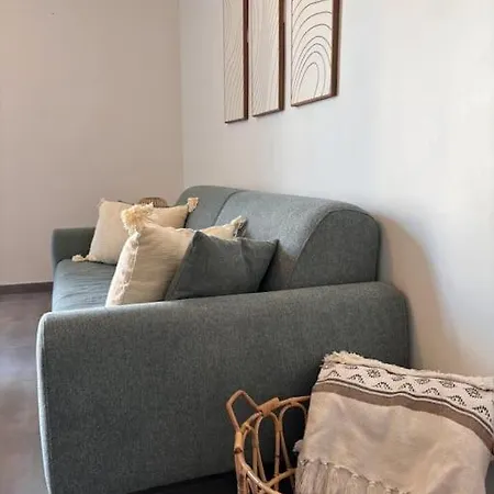 - T2 Apartment